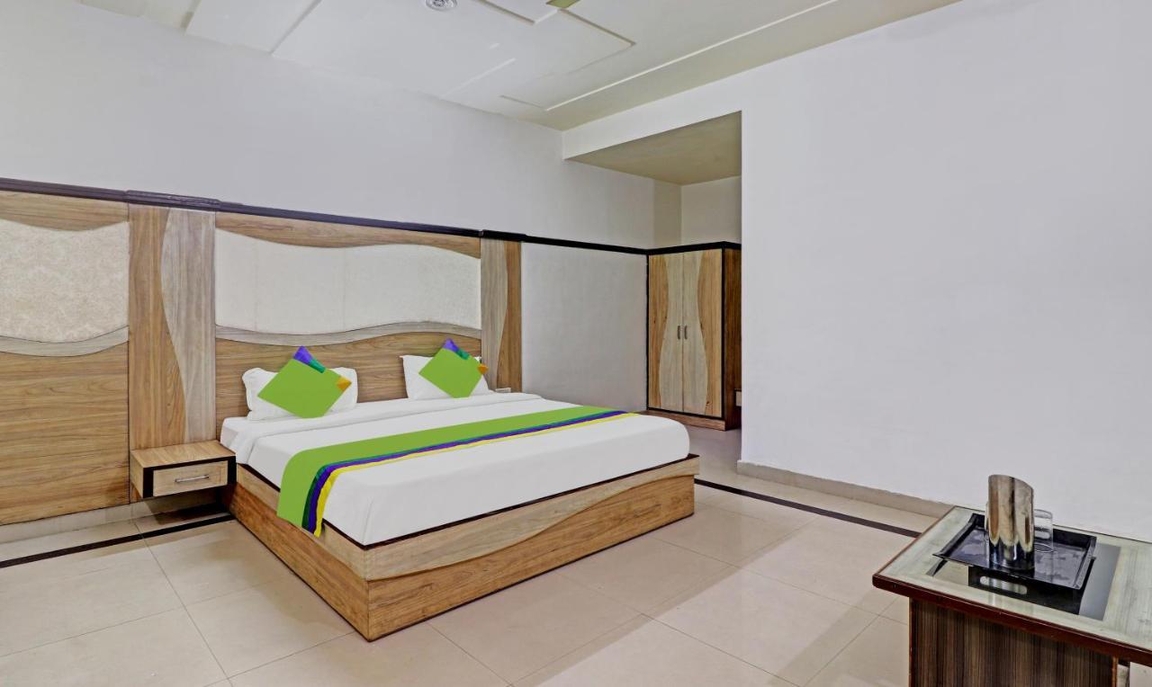 Hotel G B Palace Agra  Zewnętrze zdjęcie